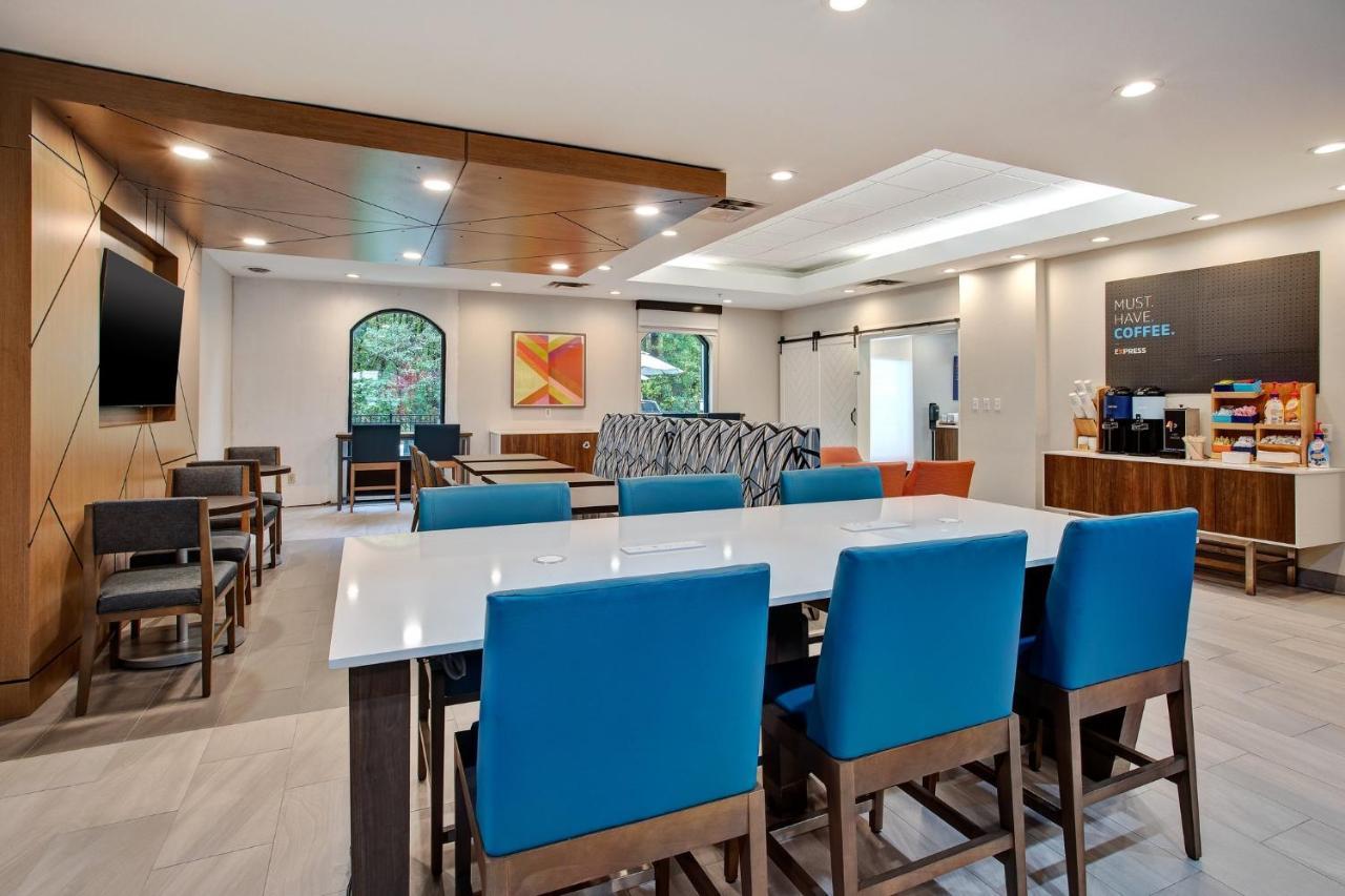 Holiday Inn Express Hotel & Suites Dover By Ihg Ngoại thất bức ảnh