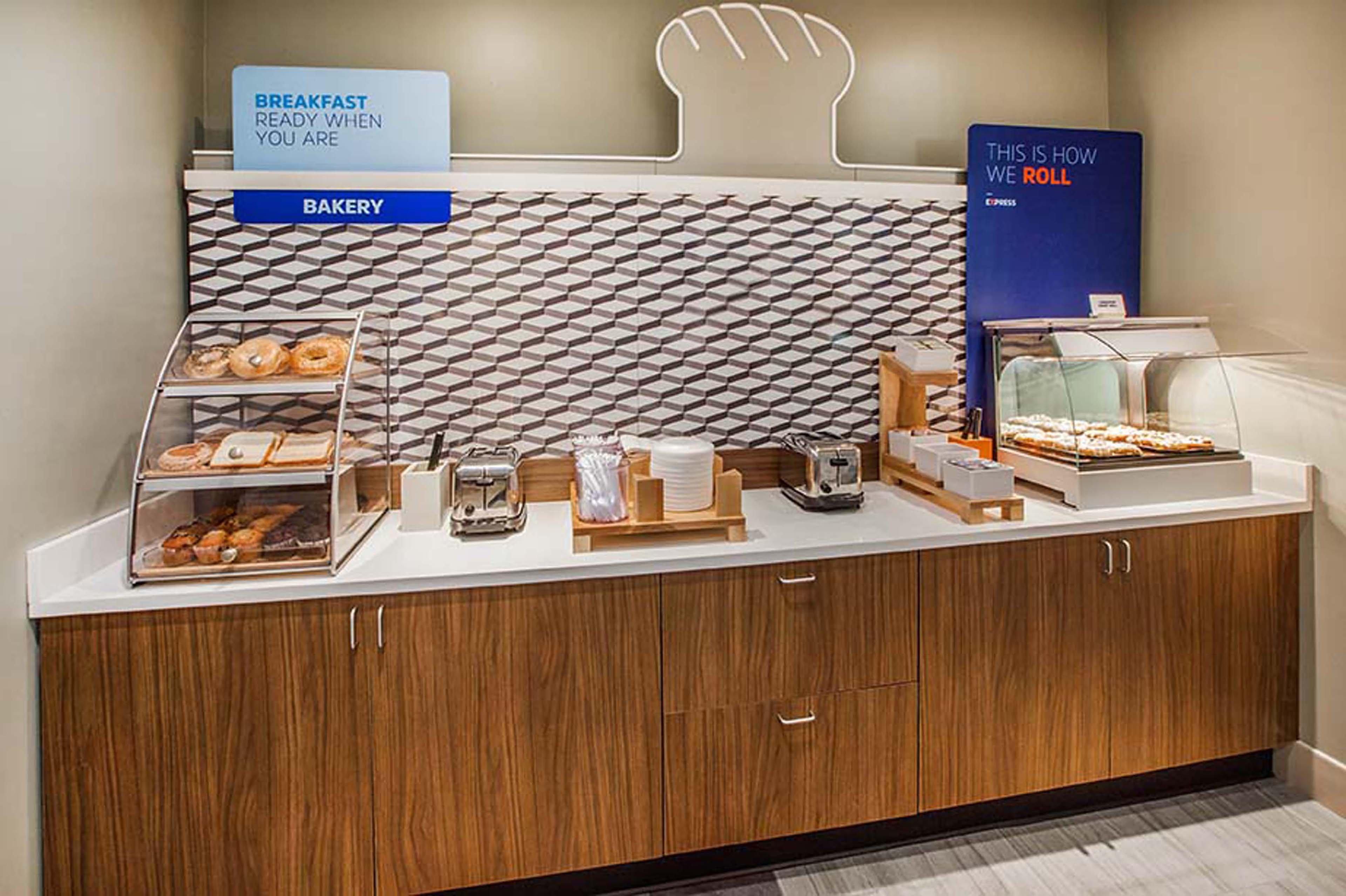 Holiday Inn Express Hotel & Suites Dover By Ihg Ngoại thất bức ảnh