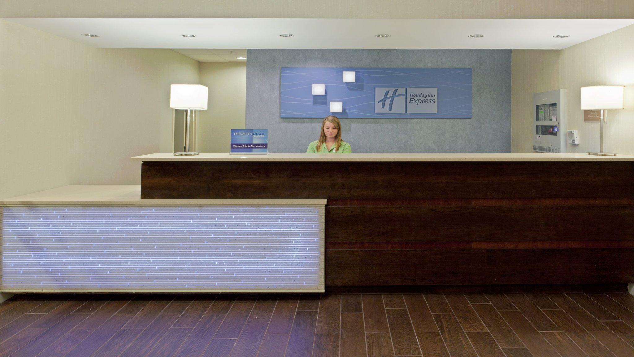 Holiday Inn Express Hotel & Suites Dover By Ihg Ngoại thất bức ảnh