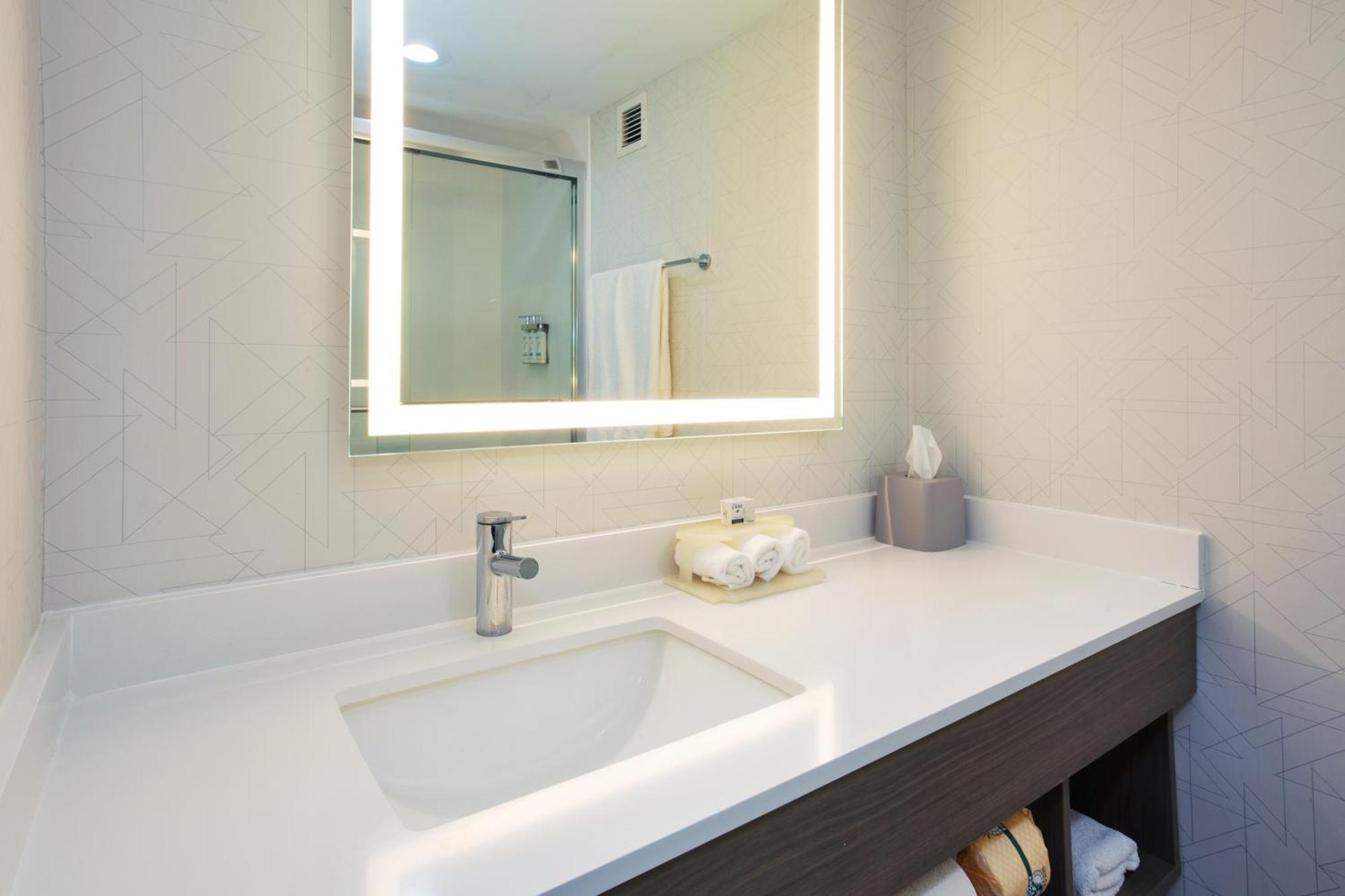 Holiday Inn Express Hotel & Suites Dover By Ihg Ngoại thất bức ảnh